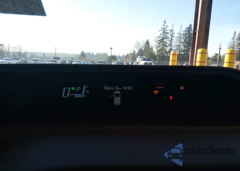 2015 Toyota Prius C Three z USA, uszkodzony, nr VIN JTDKDTB39F1103930